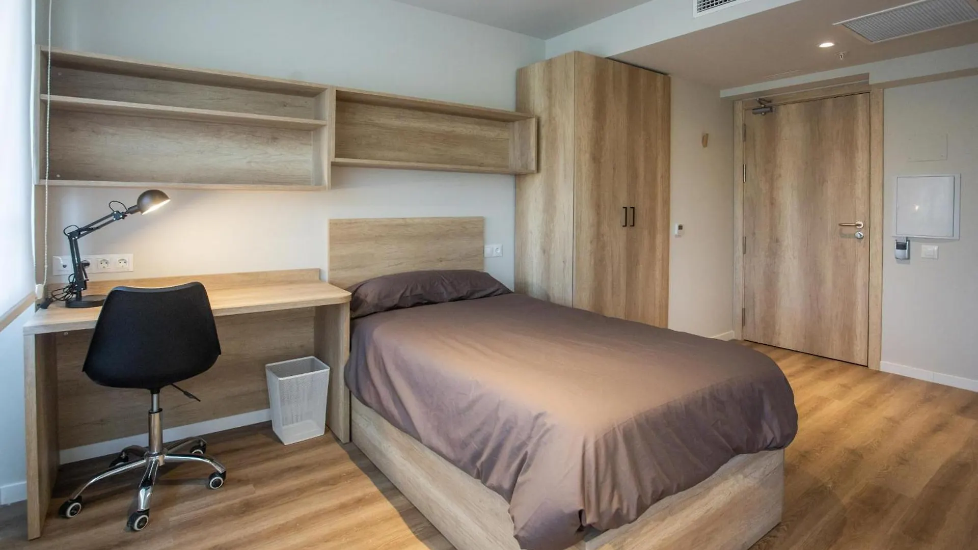 Micampus Bilbao Student Residence contacts